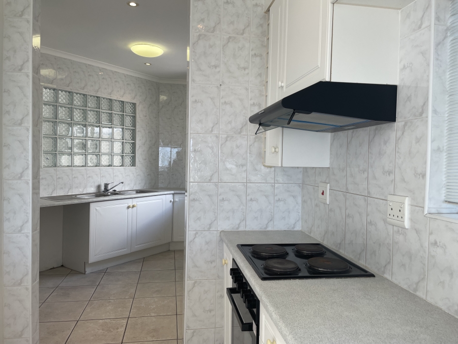 4 Bedroom Property for Sale in Middedorp Western Cape